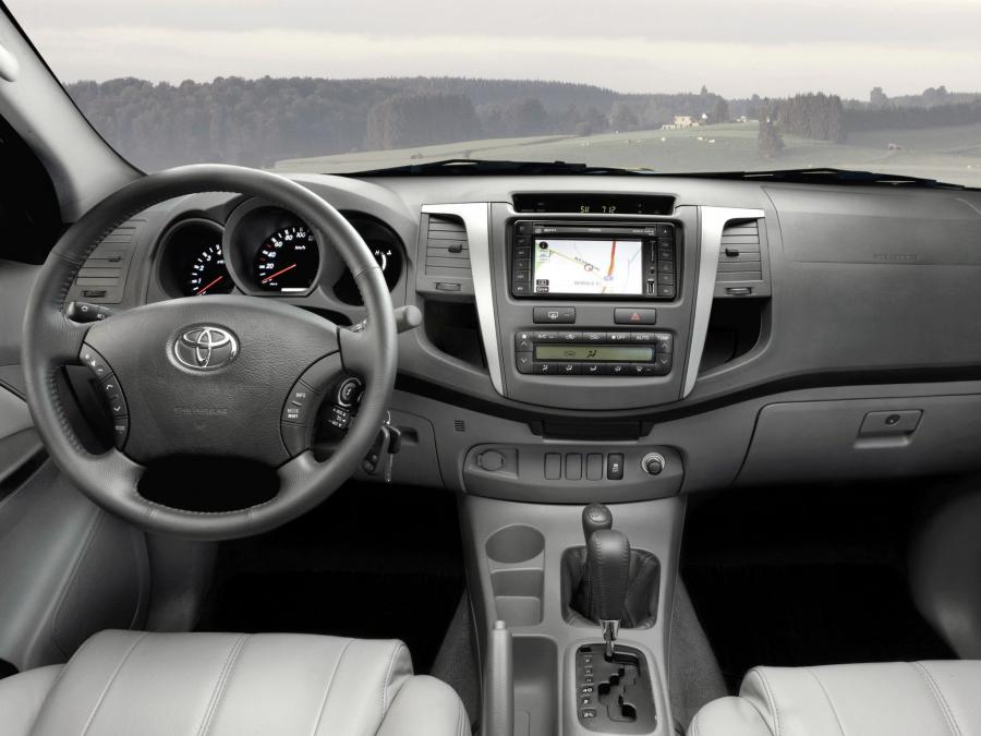  Toyota Hilux Double Cab 2008 года  (фото 29 из 30)